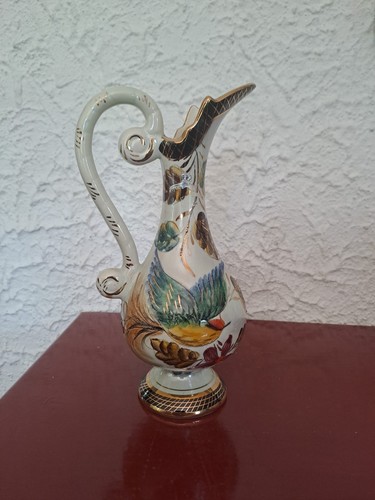 Joli vase type - type, en