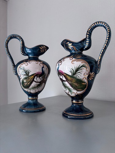 Paire aiguières vases paon - aiguières,