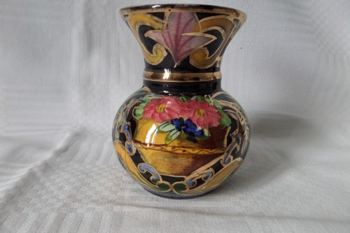 Petit vase bequet à - petit, h.bequet